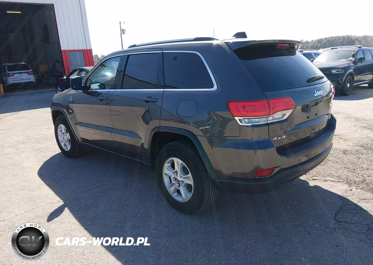 2016 Jeep Grand Cherokee Laredo VIN:1C4RJFAG6GC420356 - 3
