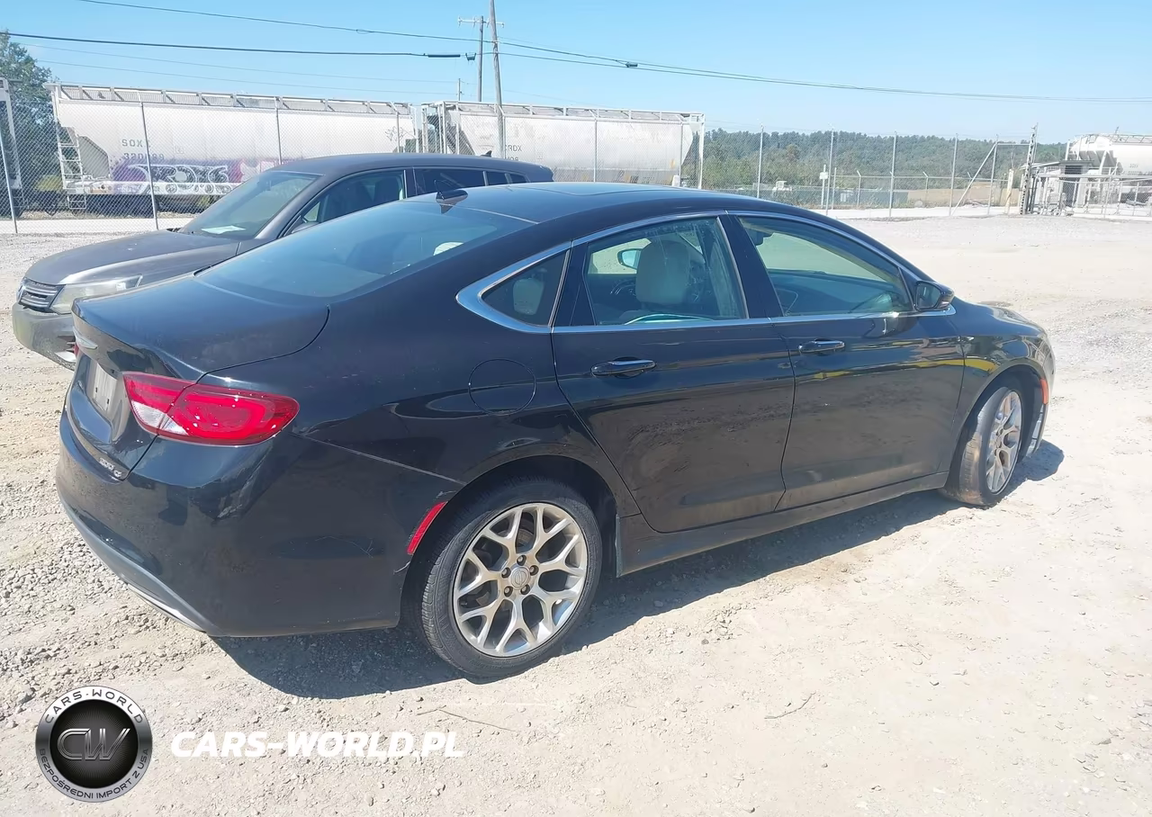 2015 Chrysler 200 C VIN:1C3CCCEG1FN592925 - 4