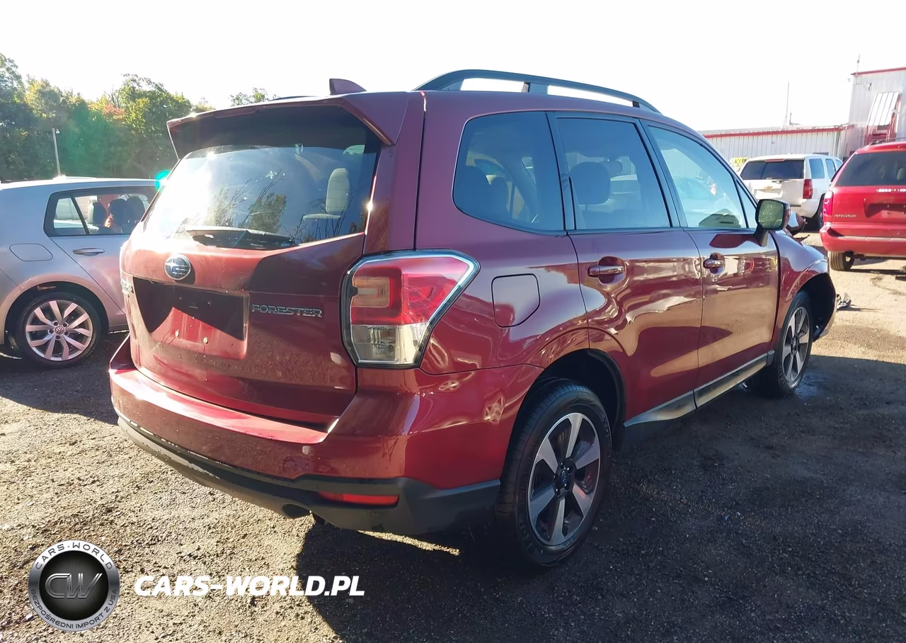 2018 Subaru Forester 2.5I Premium VIN:JF2SJAEC1JH614509 - 4