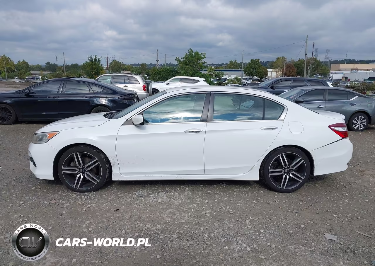 2017 Honda Accord Sport VIN:1HGCR2F51HA279211 - 14