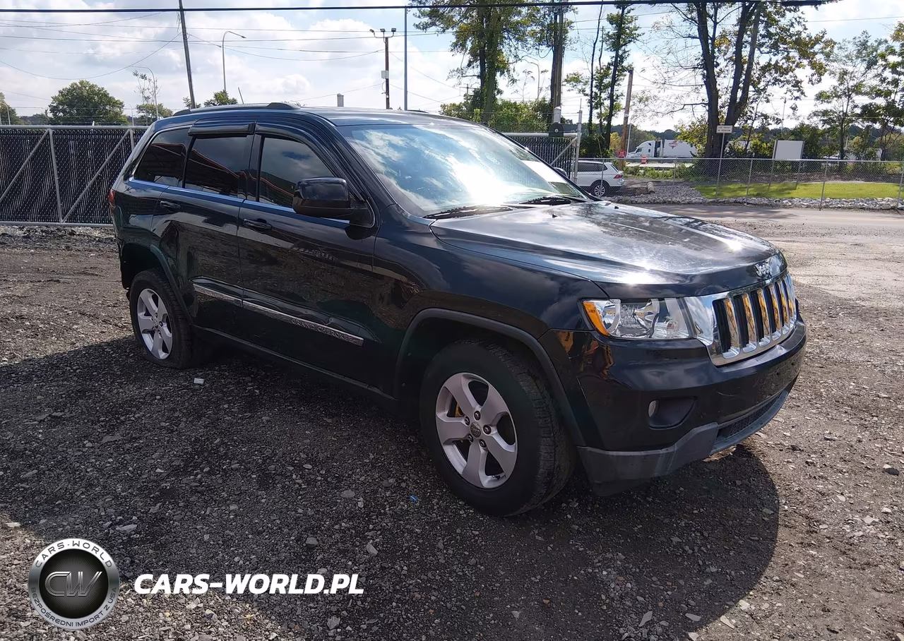 2013 Jeep Grand Cherokee Laredo – zdjęcie 1 z 18