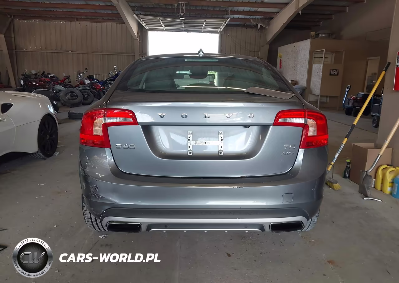 2016 Volvo S60 Cross Country T5 Platinum VIN:YV4612UM1G2000858 - 16