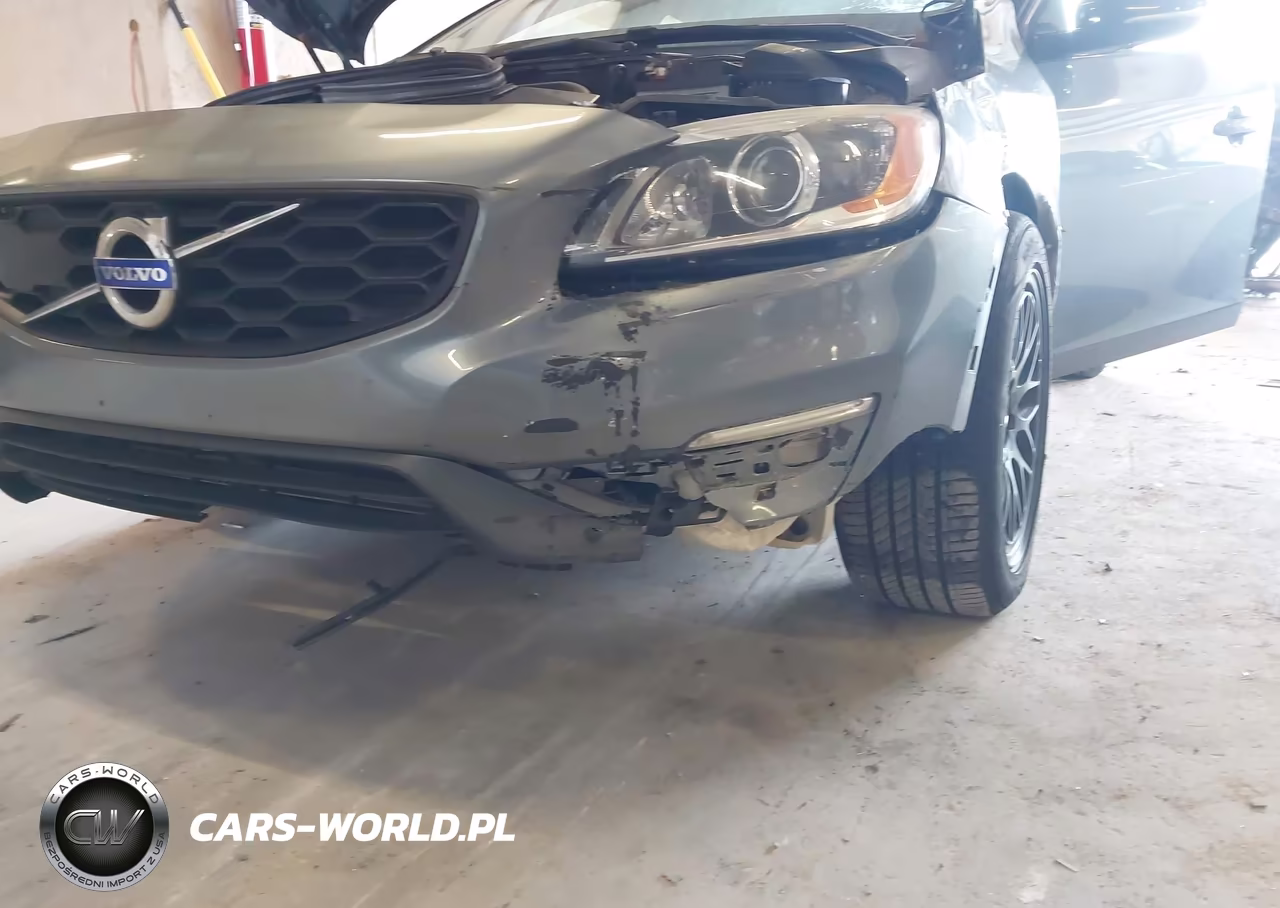 2016 Volvo S60 Cross Country T5 Platinum VIN:YV4612UM1G2000858 - 18