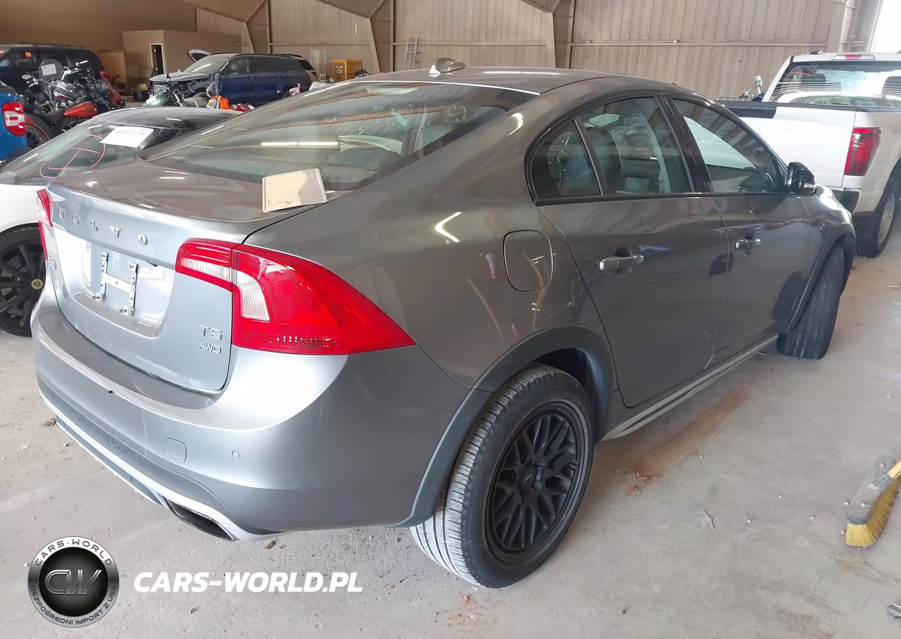 2016 Volvo S60 Cross Country T5 Platinum VIN:YV4612UM1G2000858 - 4