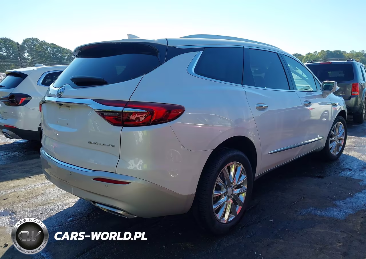 2018 Buick Enclave Premium VIN:5GAERCKW0JJ217866 - 4