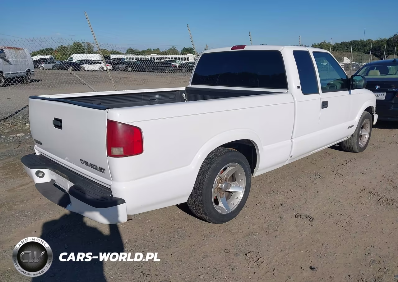 2003 Chevrolet S-10 Ls VIN:1GCCS19X638103149 - 4