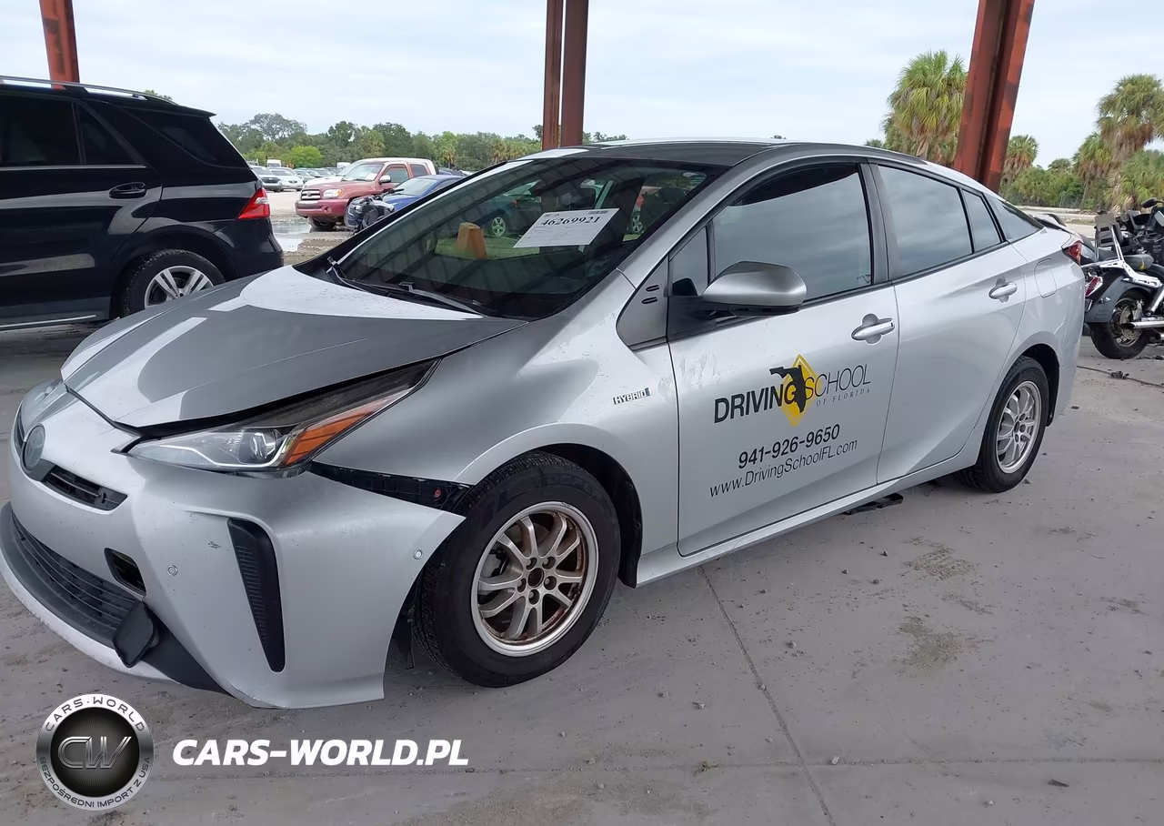 2021 Toyota Prius Le VIN:JTDKAMFU0M3140593 - 2