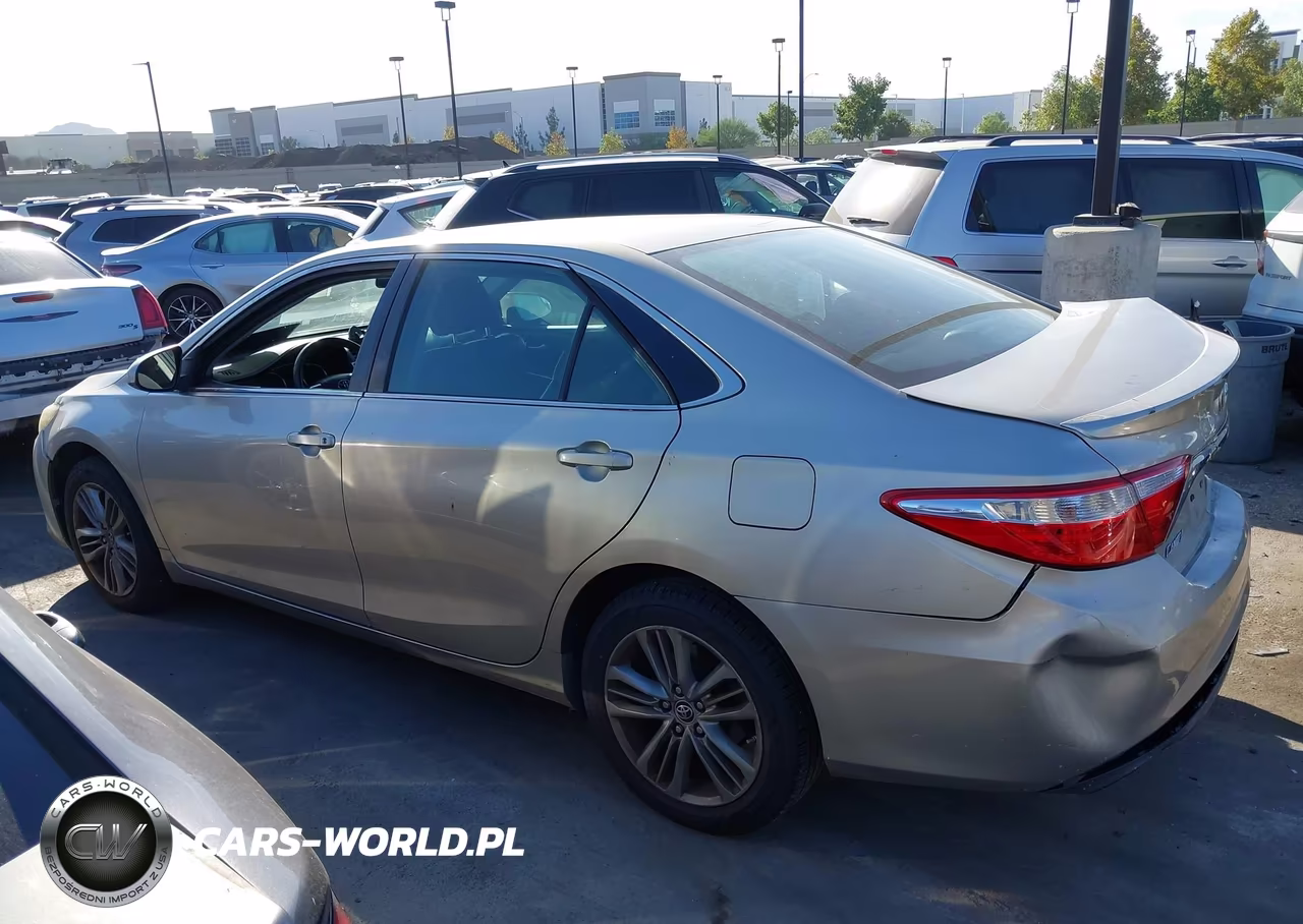 2016 Toyota Camry Se VIN:4T1BF1FK2GU516266 - 14