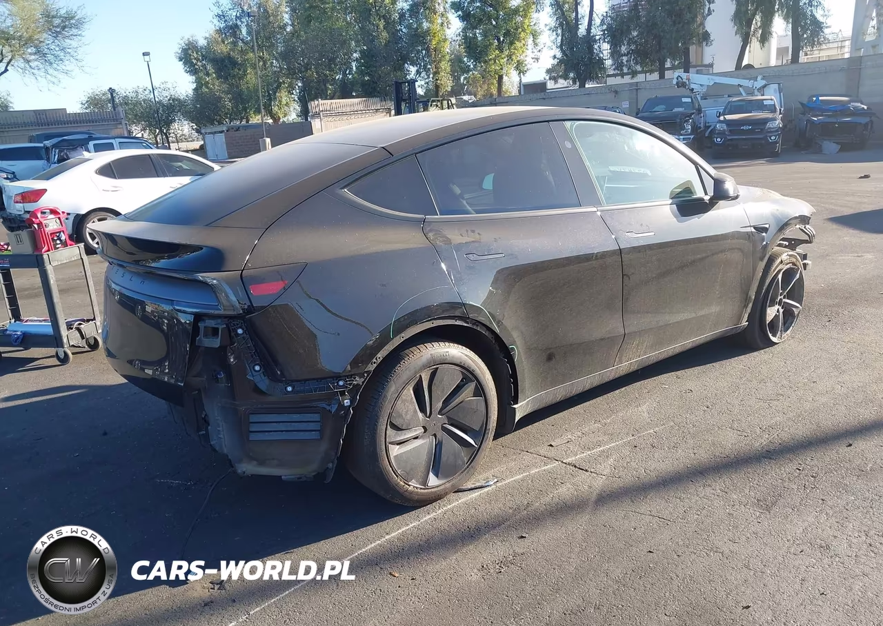2026 Tesla Model Y Premium Rear-Wheel Drive-Rear-Wheel Drive VIN:7SAYGDED3TF583898 - 4