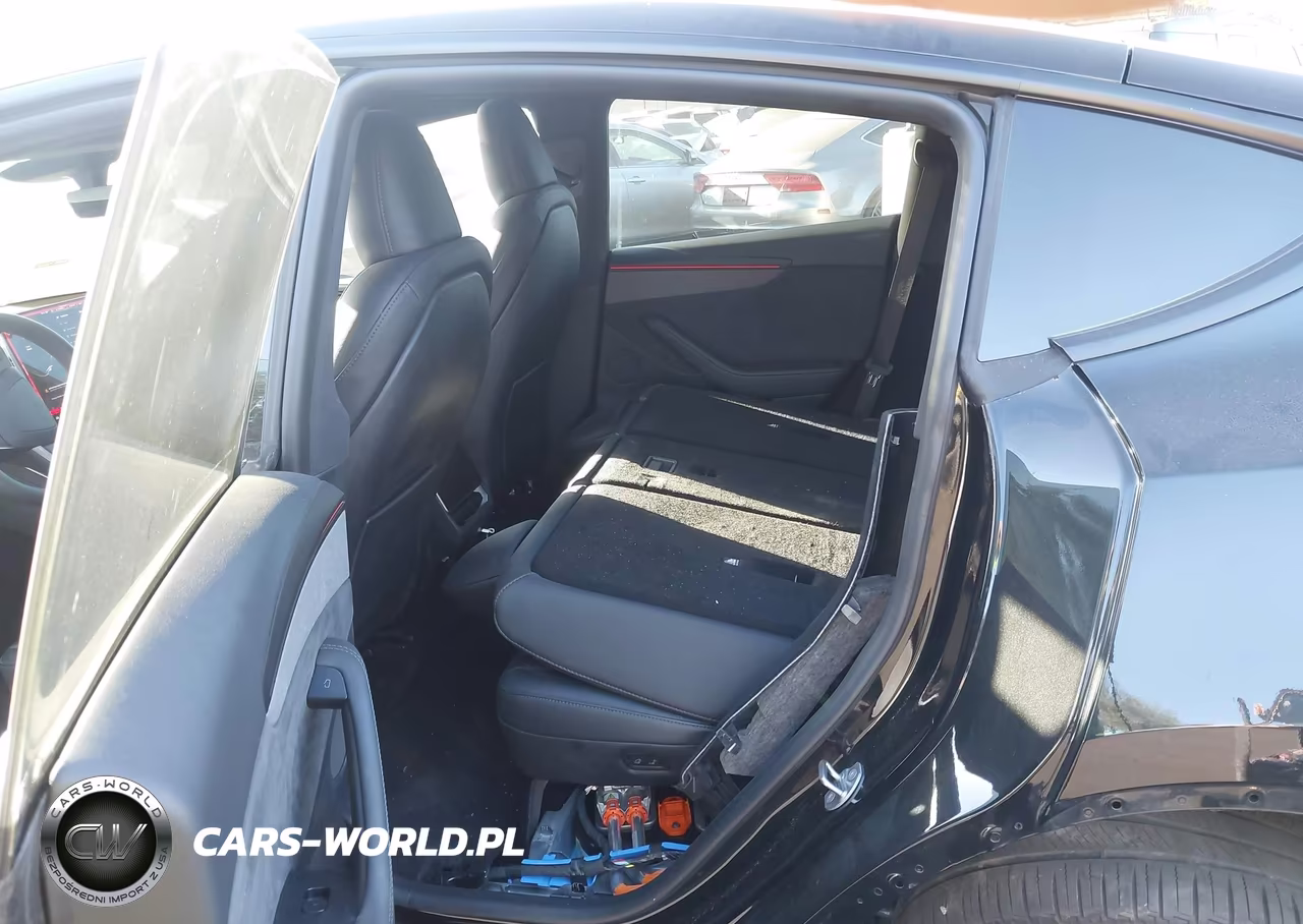 2026 Tesla Model Y Premium Rear-Wheel Drive-Rear-Wheel Drive VIN:7SAYGDED3TF583898 - 8