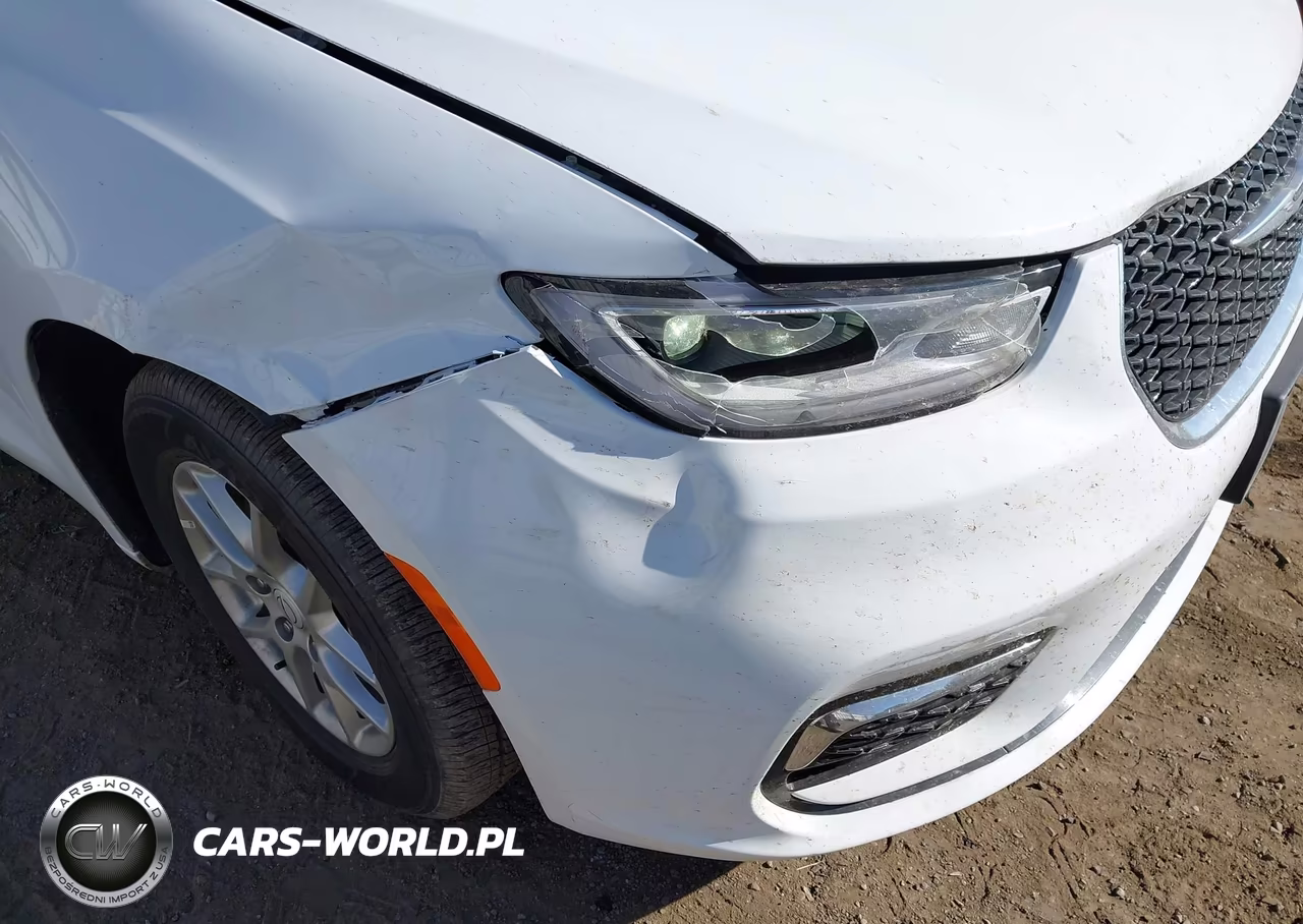 2026 Chrysler Pacifica Select VIN:2C4RC1BG3TR209306 - 17