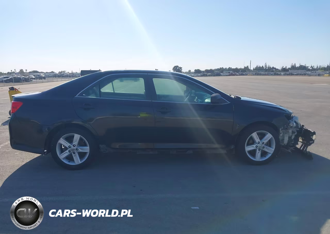 2013 Toyota Camry Se VIN:4T1BF1FK4DU257971 - 14