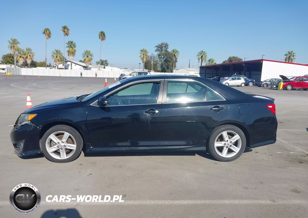2013 Toyota Camry Se VIN:4T1BF1FK4DU257971 - 15