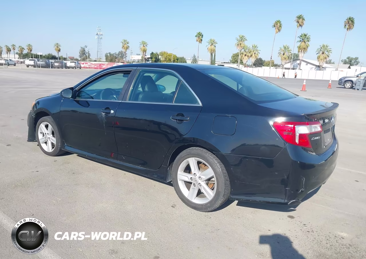 2013 Toyota Camry Se VIN:4T1BF1FK4DU257971 - 3