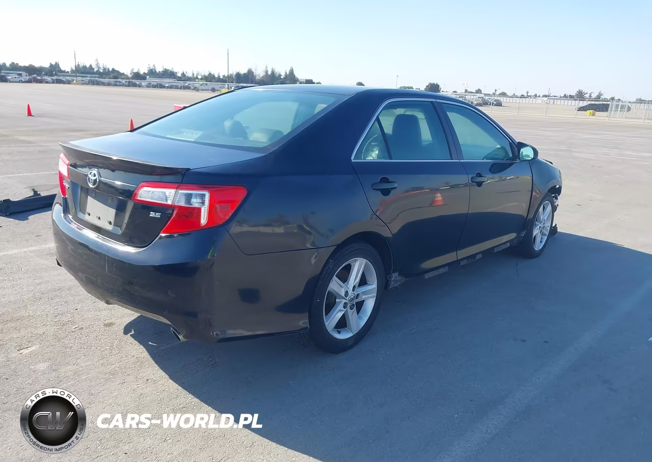 2013 Toyota Camry Se VIN:4T1BF1FK4DU257971 - 4