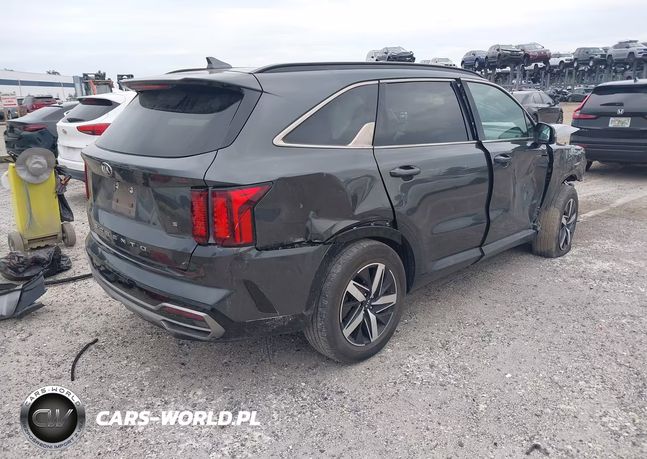 2021 Kia Sorento S VIN:5XYRL4LC1MG004179 - 4