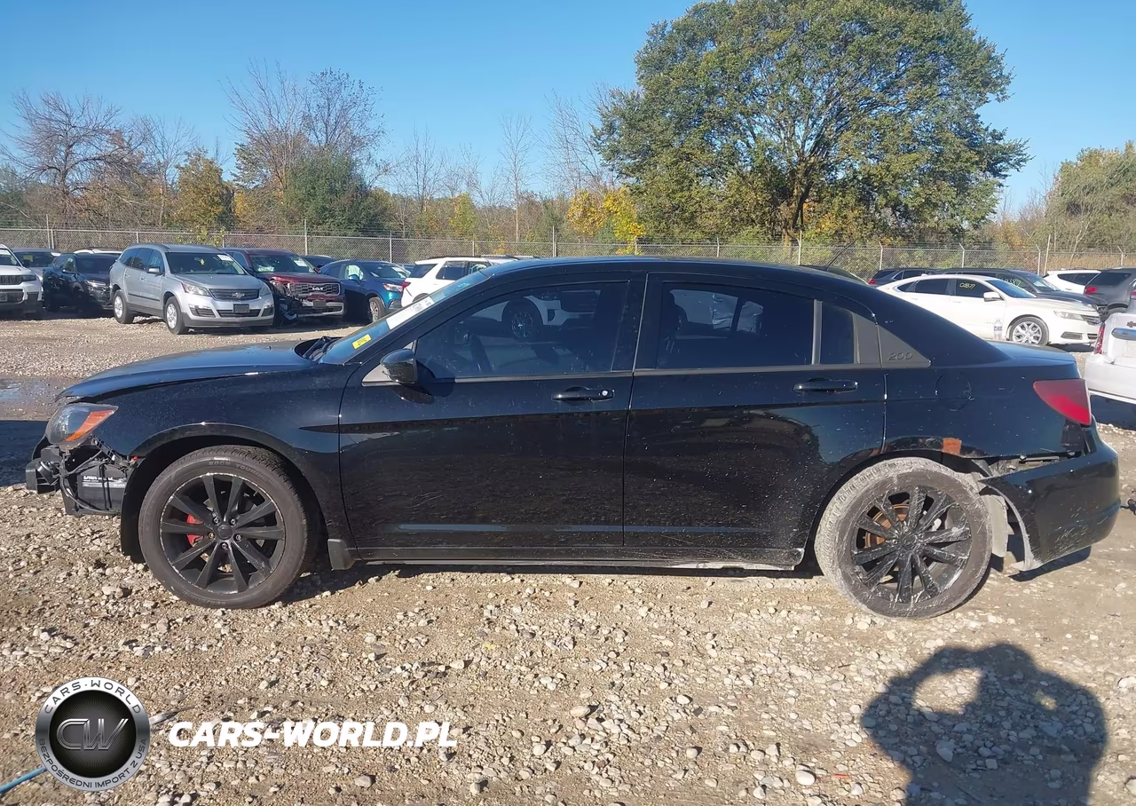 2014 Chrysler 200 Touring VIN:1C3CCBBG9EN198649 - 15