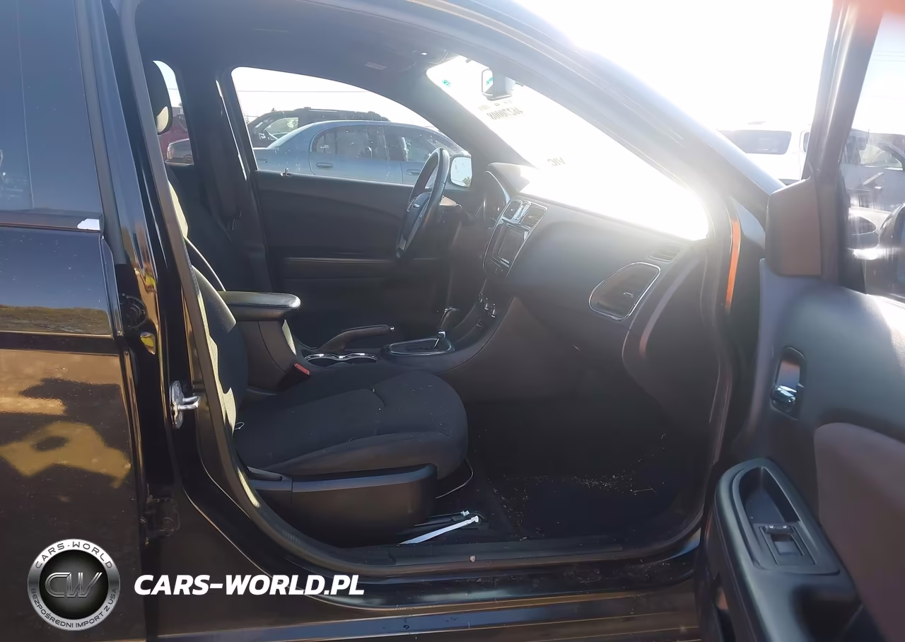 2014 Chrysler 200 Touring VIN:1C3CCBBG9EN198649 - 5