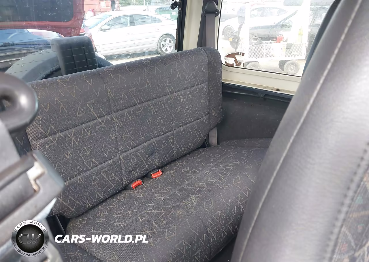 2001 Jeep Wrangler Sport VIN:1J4FA49SX1P339824 - 8