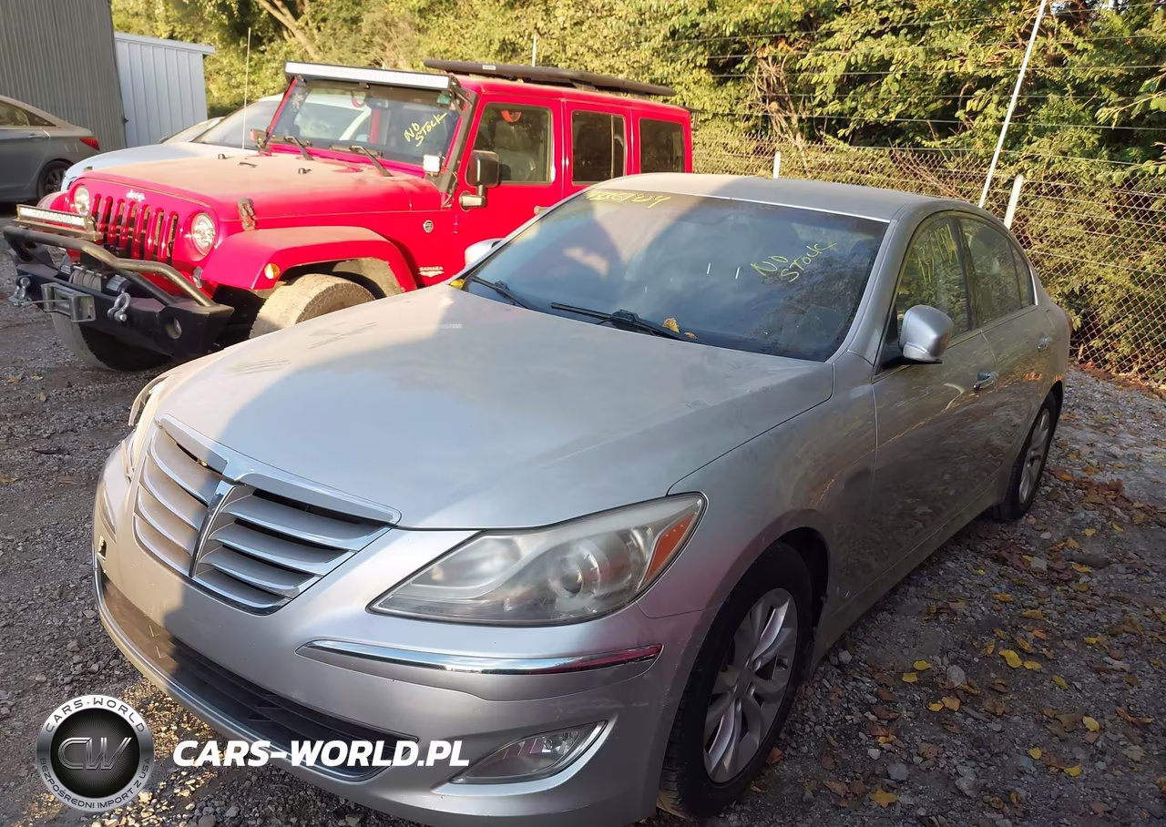 2013 Hyundai Genesis 3.8 VIN:KMHGC4DD0DU212773 - 2