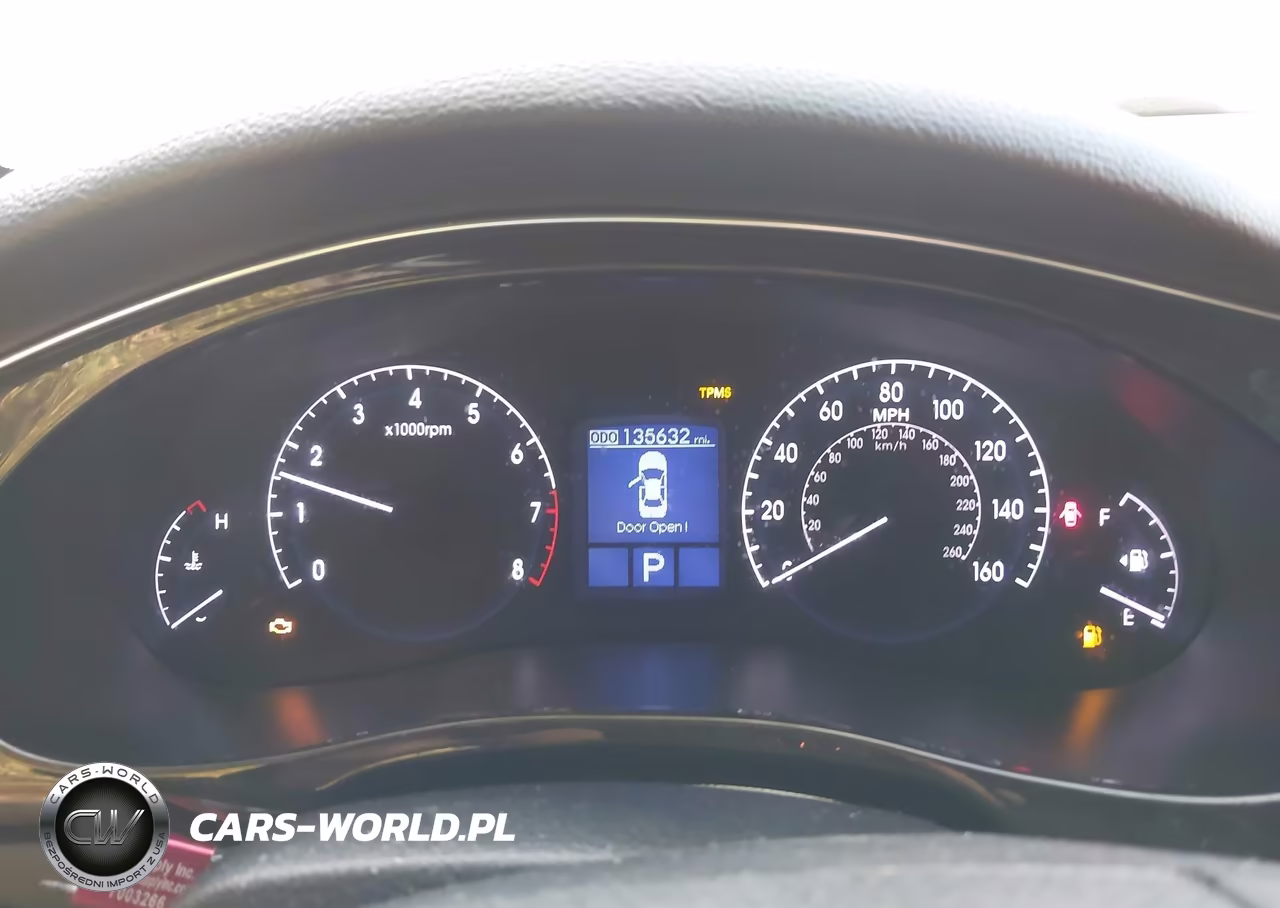 2013 Hyundai Genesis 3.8 VIN:KMHGC4DD0DU212773 - 7