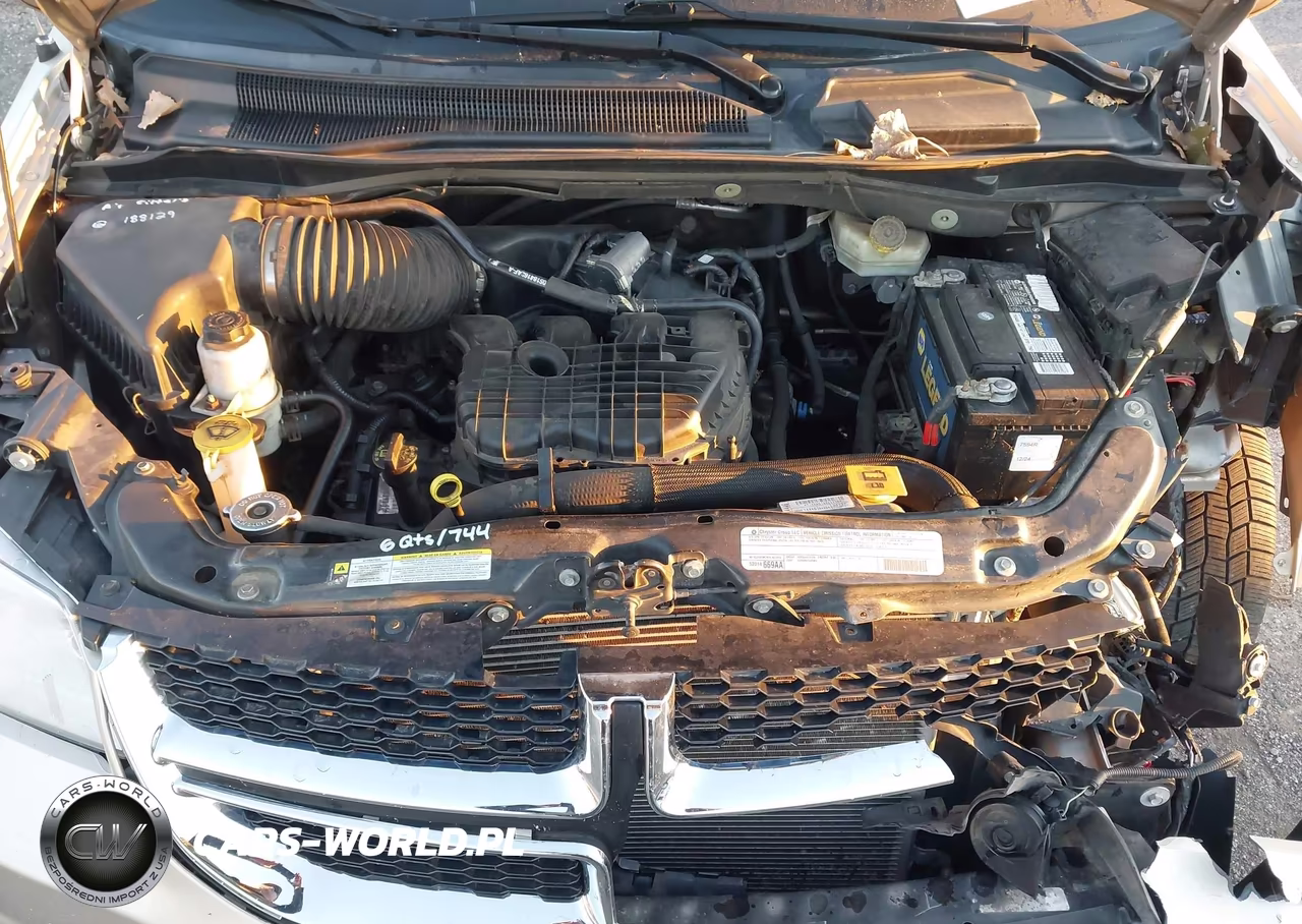 2012 Dodge Grand Caravan Crew VIN:2C4RDGDG8CR369923 - 10