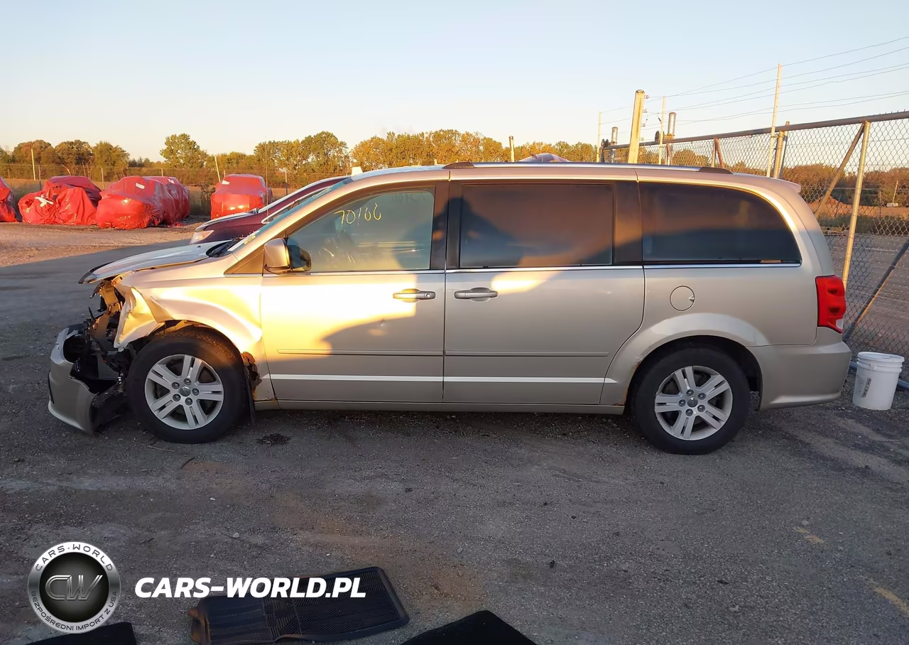 2012 Dodge Grand Caravan Crew VIN:2C4RDGDG8CR369923 - 14