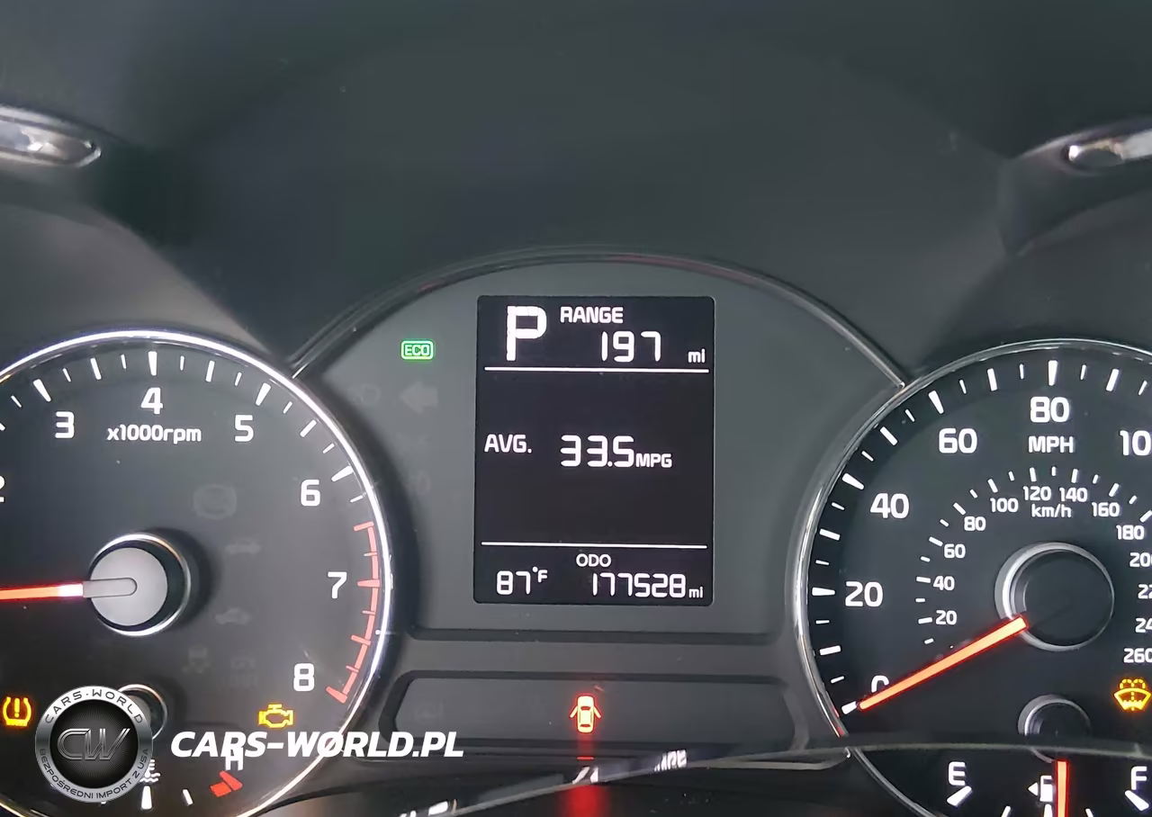 2018 Kia Forte VIN:3KPFK4A75JE175232 - 15