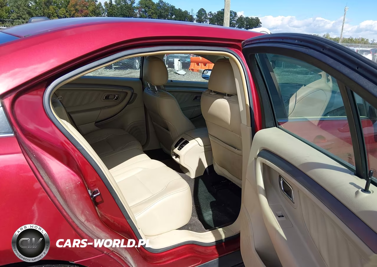 2015 Ford Taurus Sel VIN:1FAHP2E82FG125354 - 8