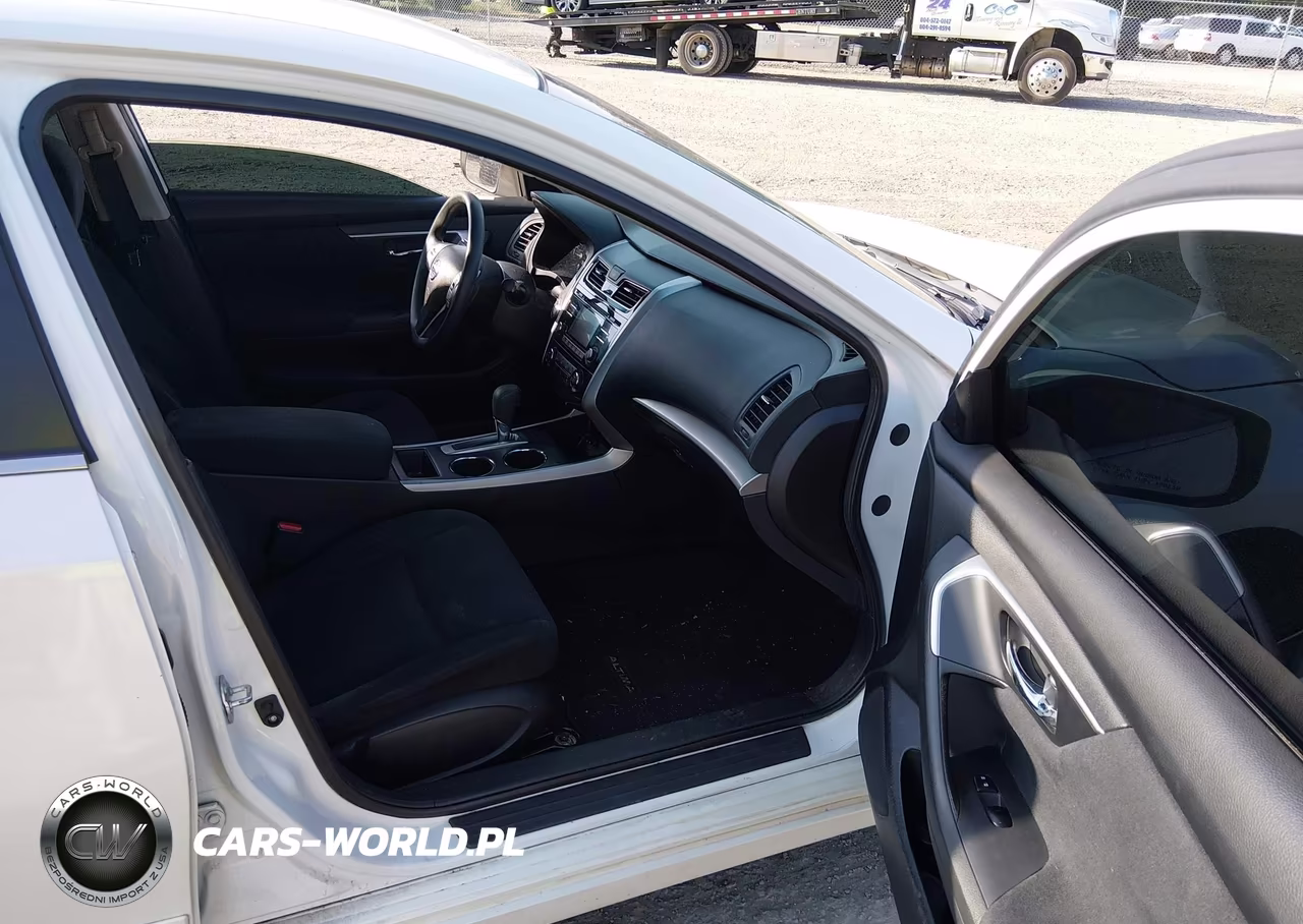 2015 Nissan Altima 2.5 S VIN:1N4AL3AP8FC224705 - 5