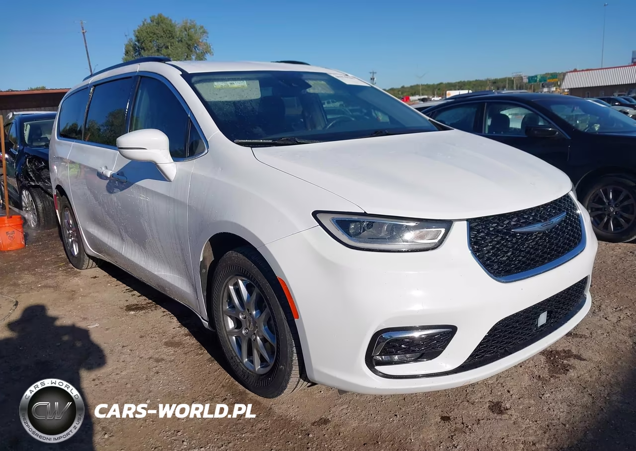 2021 Chrysler Pacifica Touring – zdjęcie 1 z 16