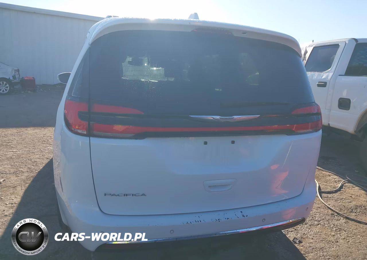 2021 Chrysler Pacifica Touring VIN:2C4RC1FG8MR592932 - 16
