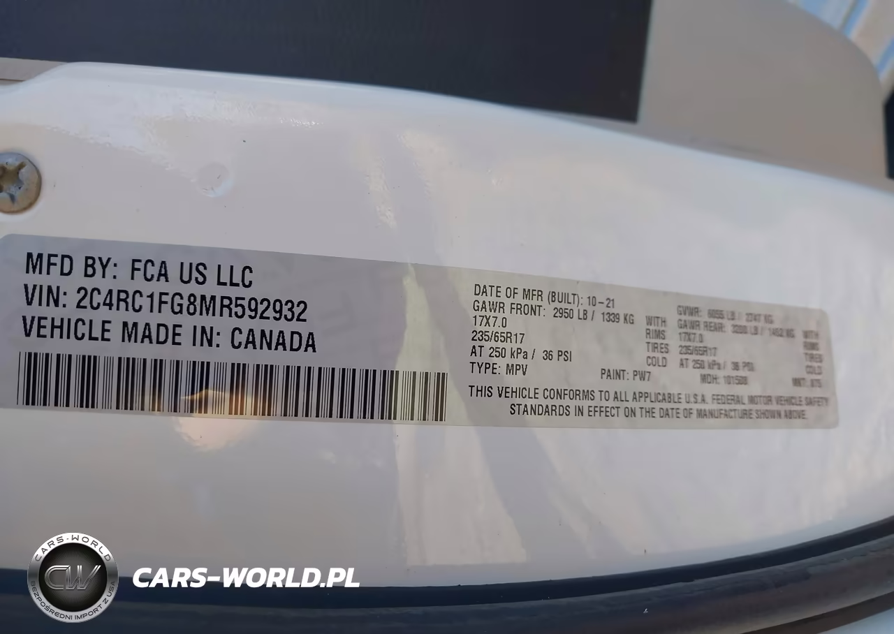 2021 Chrysler Pacifica Touring VIN:2C4RC1FG8MR592932 - 9