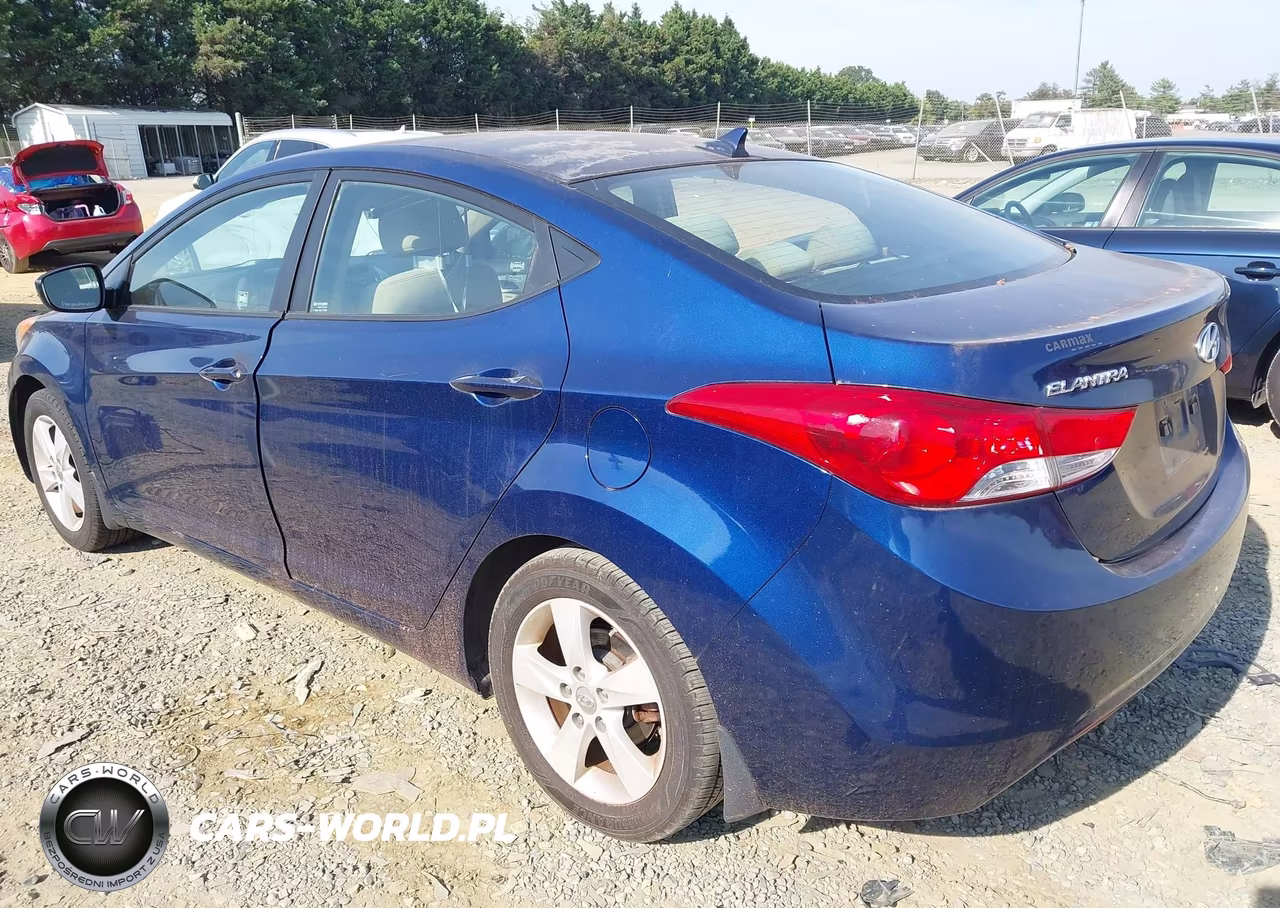 2013 Hyundai Elantra Gls VIN:KMHDH4AE9DU523538 - 3