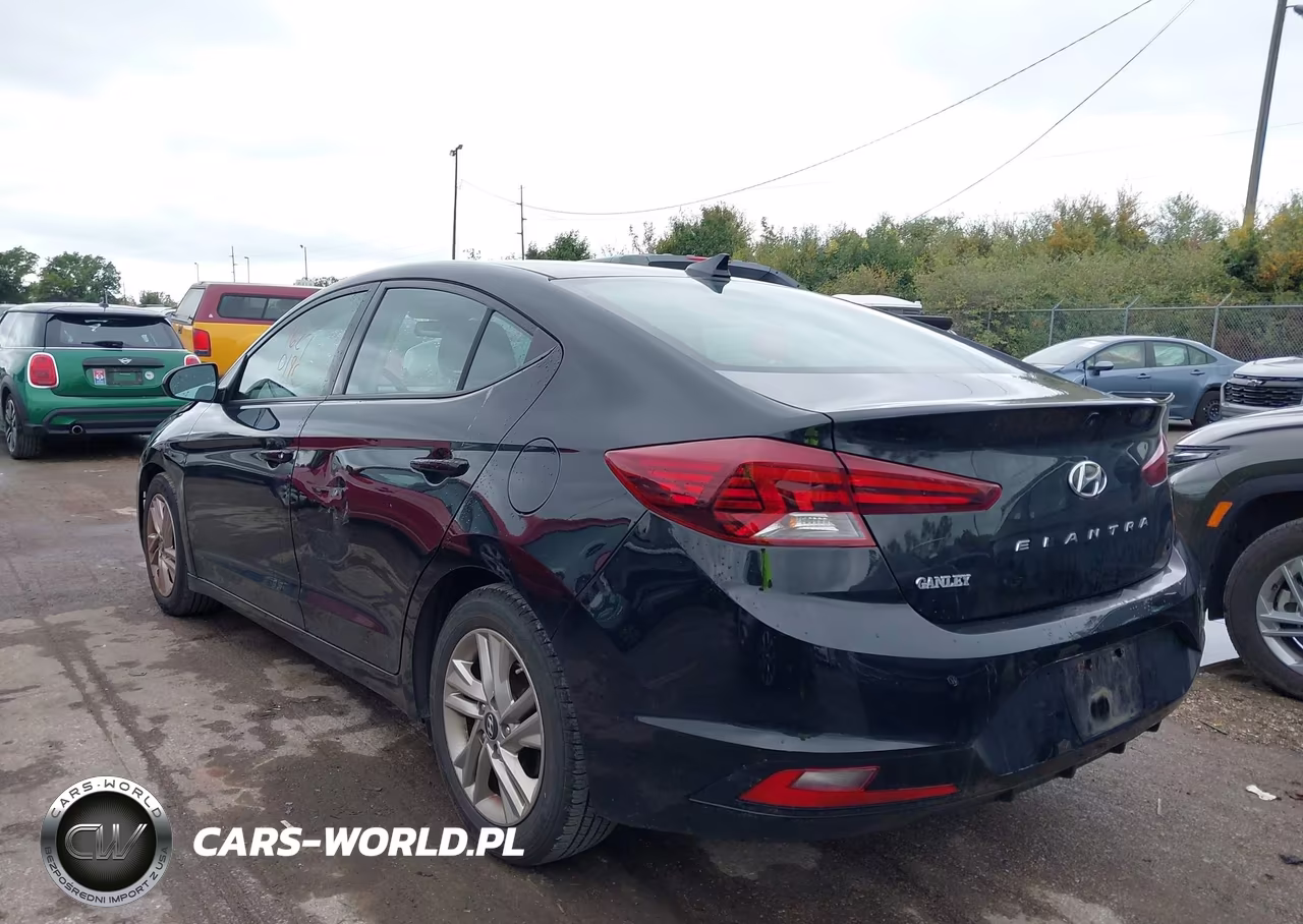 2019 Hyundai Elantra Sel VIN:5NPD84LF1KH437562 - 3
