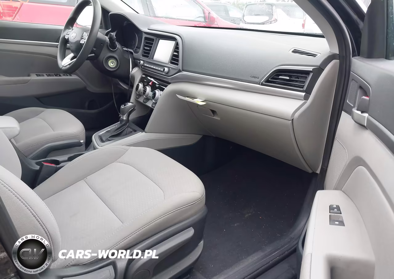 2019 Hyundai Elantra Sel VIN:5NPD84LF1KH437562 - 5