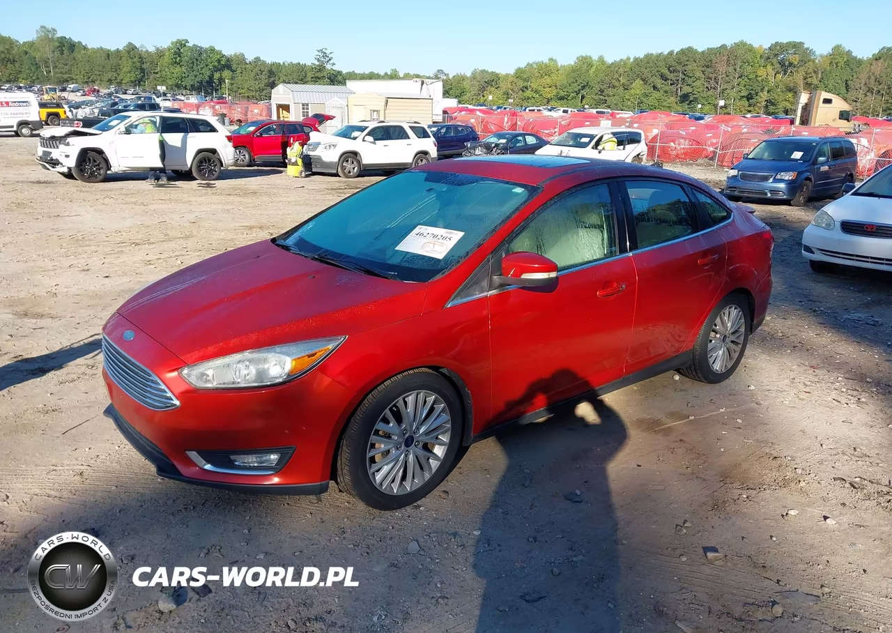2018 Ford Focus Titanium VIN:1FADP3J26JL314935 - 2