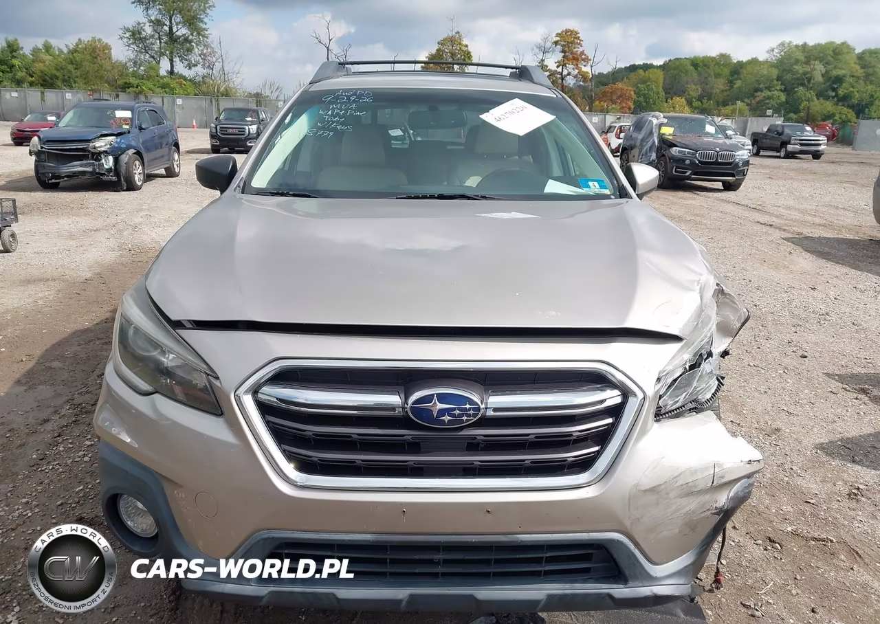 2018 Subaru Outback 2.5I Premium VIN:4S4BSADC5J3258779 - 12