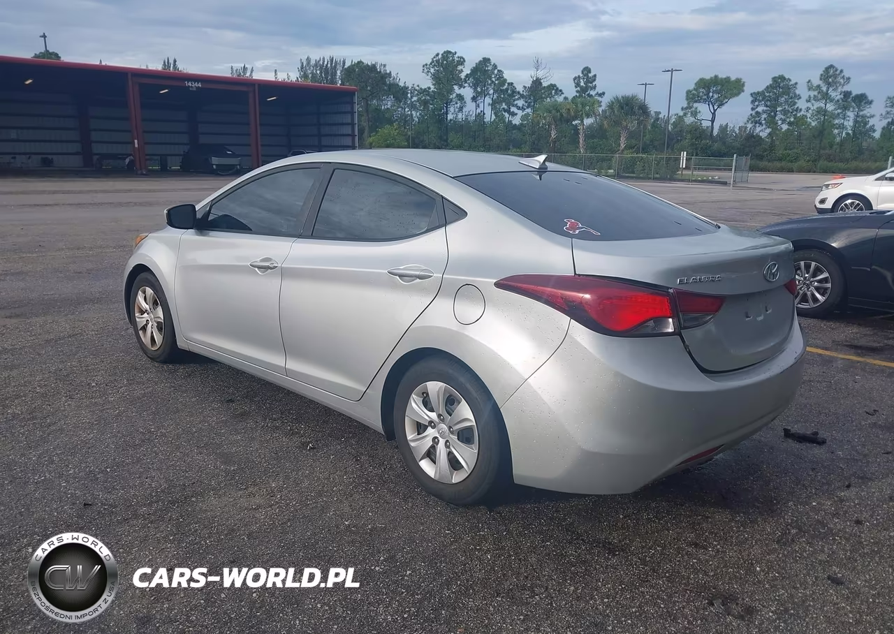 2016 Hyundai Elantra Se VIN:5NPDH4AE2GH730467 - 3