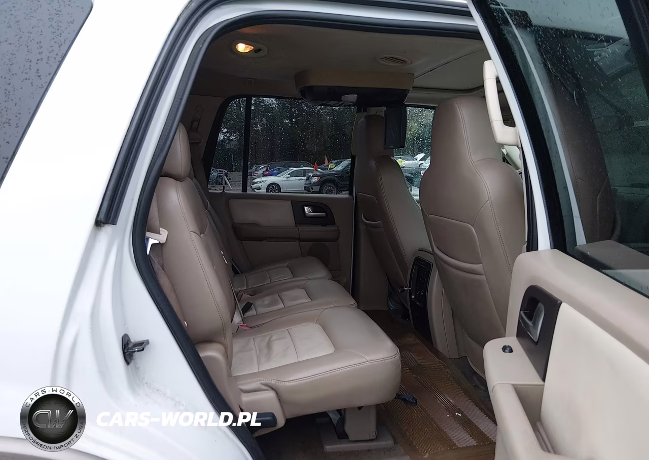 2004 Ford Expedition Eddie Bauer VIN:1FMFU18L24LA36663 - 8