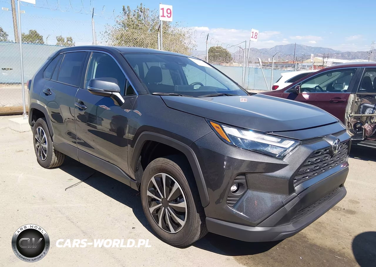 2025 Toyota Rav4 Le