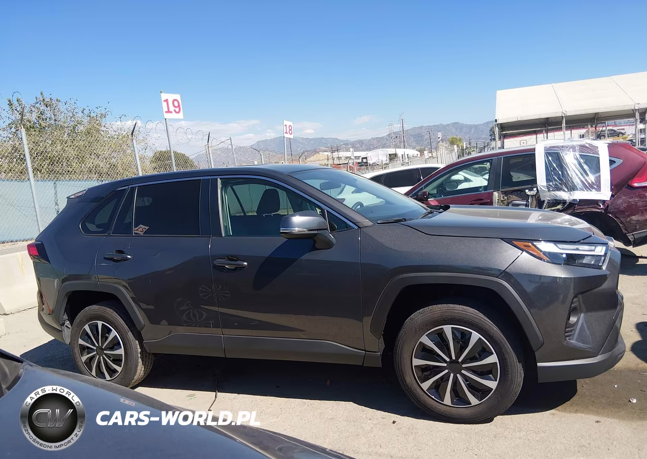 2025 Toyota Rav4 Le VIN:2T3K1RFVXSW423700 - 13