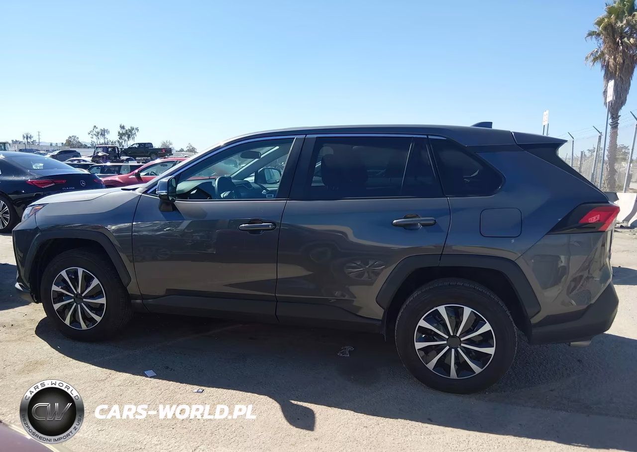 2025 Toyota Rav4 Le VIN:2T3K1RFVXSW423700 - 14