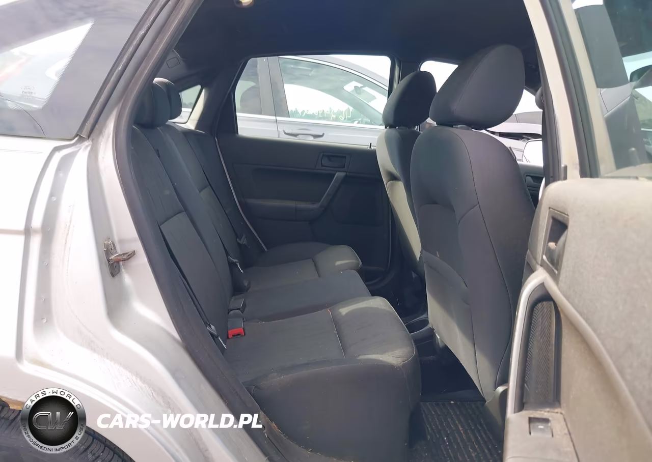 2010 Ford Focus Se VIN:1FAHP3FN5AW297774 - 8