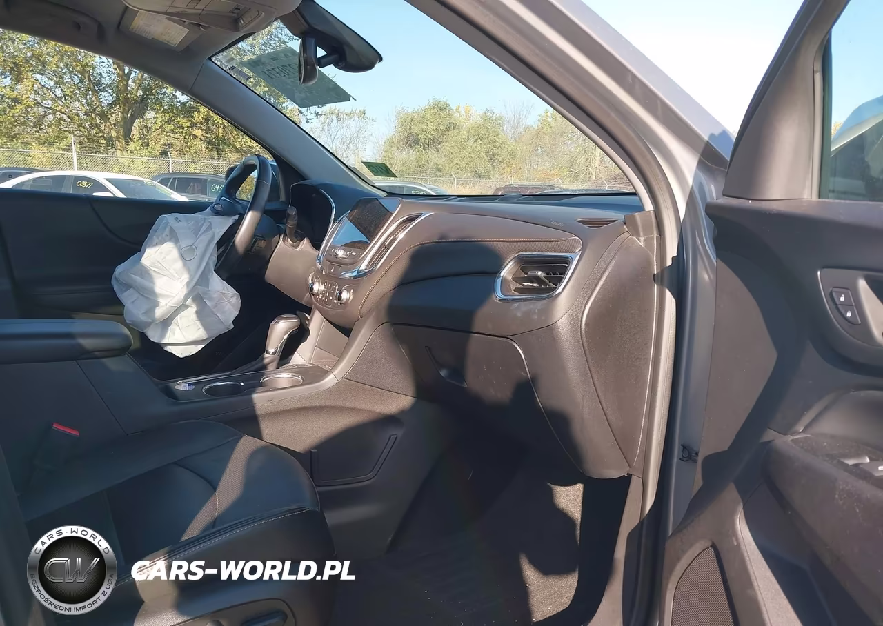 2018 Chevrolet Equinox Premier VIN:3GNAXVEVXJS619272 - 5