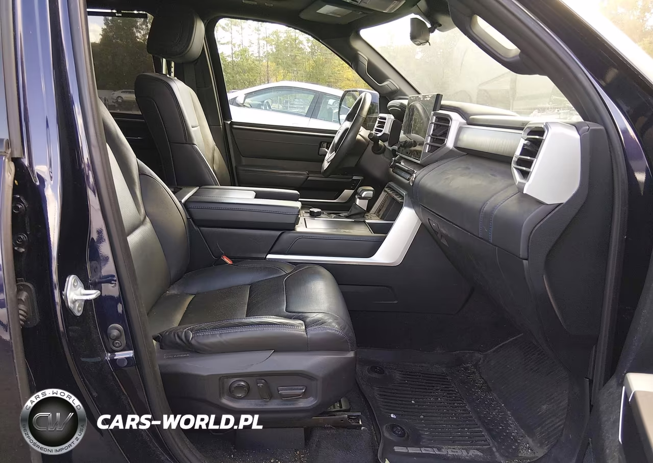 2023 Toyota Sequoia Platinum VIN:7SVAAABA0PX019037 - 5