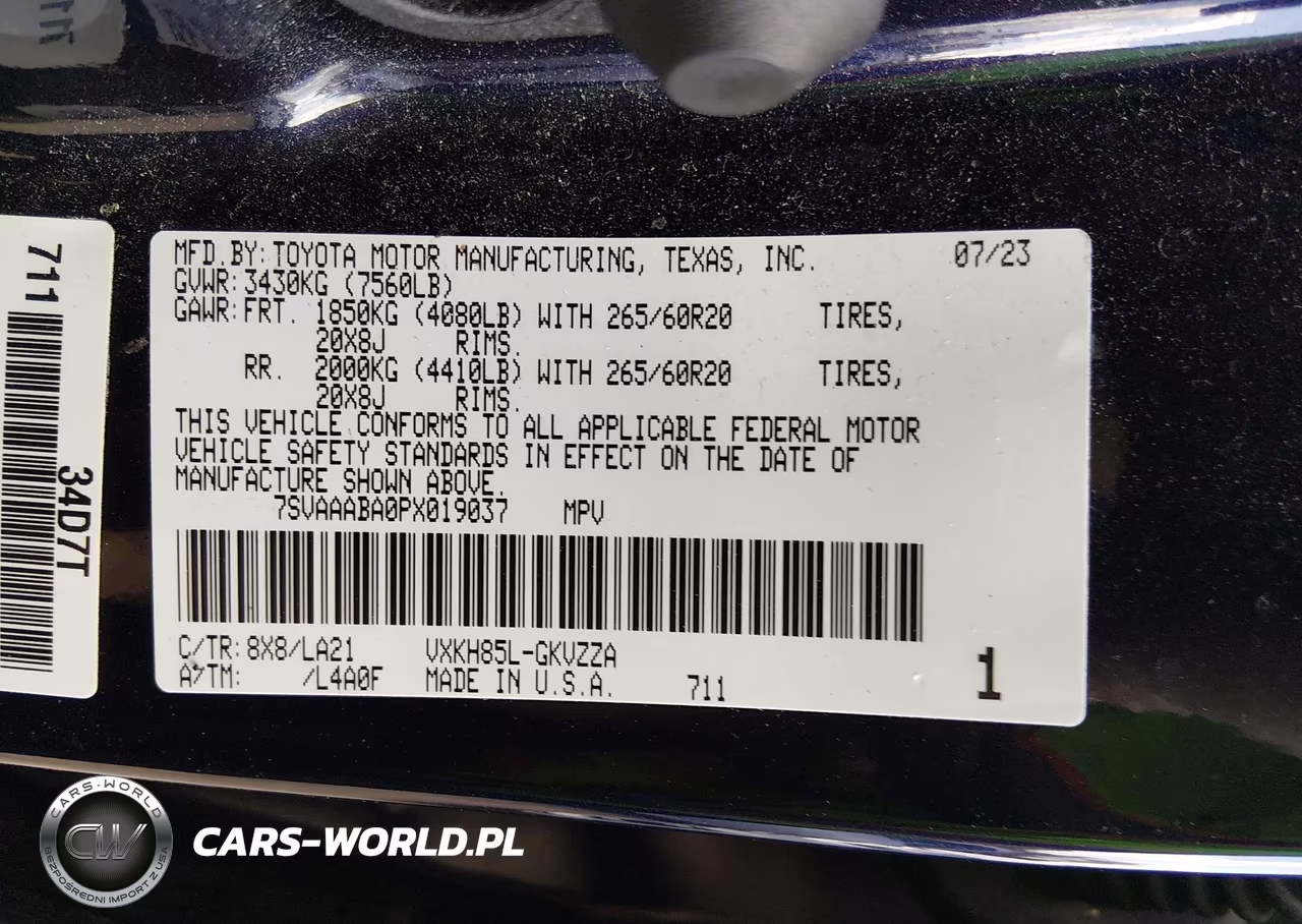 2023 Toyota Sequoia Platinum VIN:7SVAAABA0PX019037 - 9