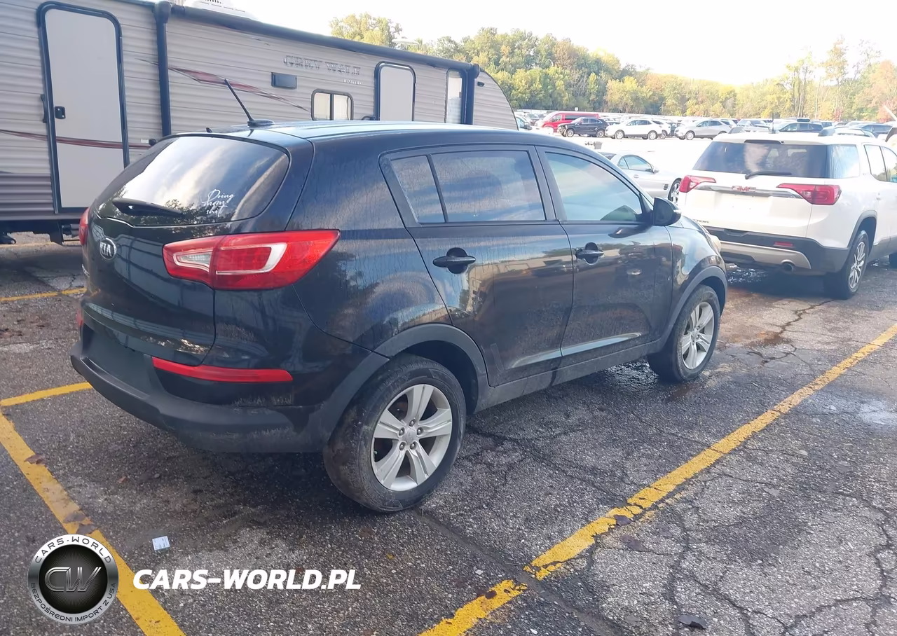 2013 Kia Sportage Lx VIN:KNDPB3A26D7399388 - 4