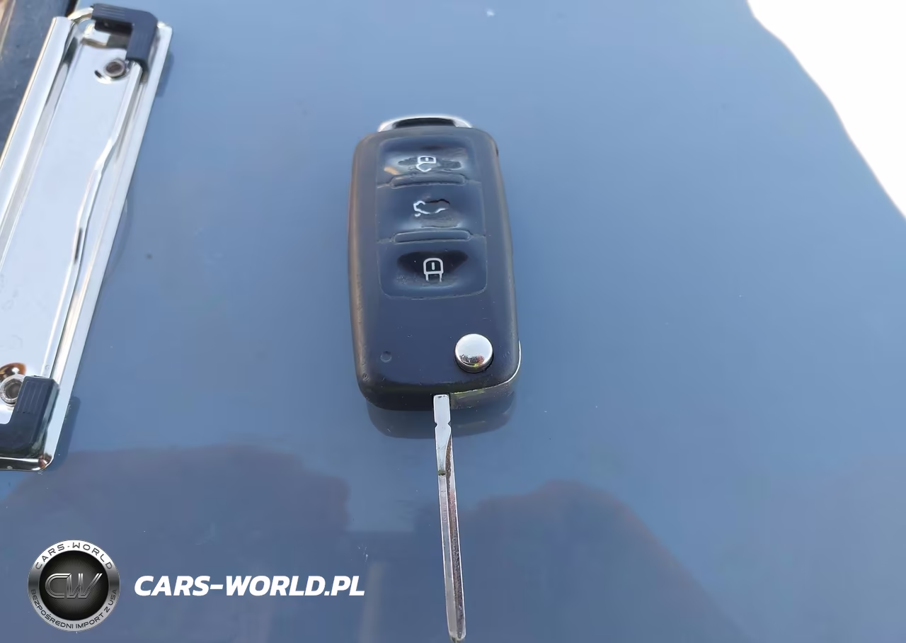 2012 Volkswagen Jetta 2.0L S VIN:3VW2K7AJ3CM352961 - 11