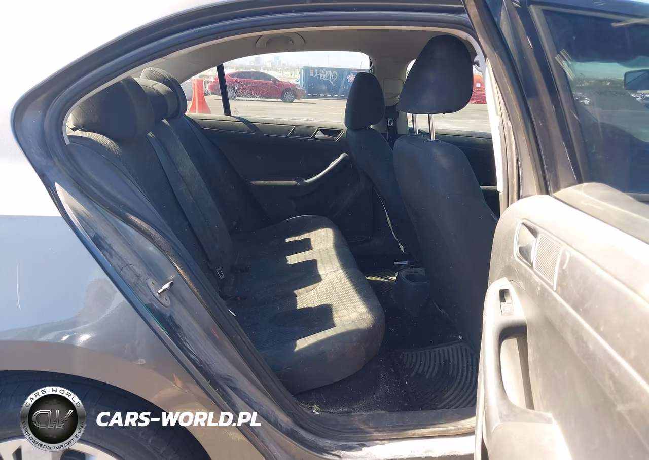2012 Volkswagen Jetta 2.0L S VIN:3VW2K7AJ3CM352961 - 8